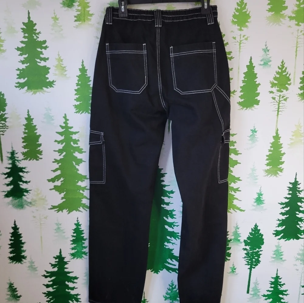 Fashion Nova Carpenter Cargo Jeans.